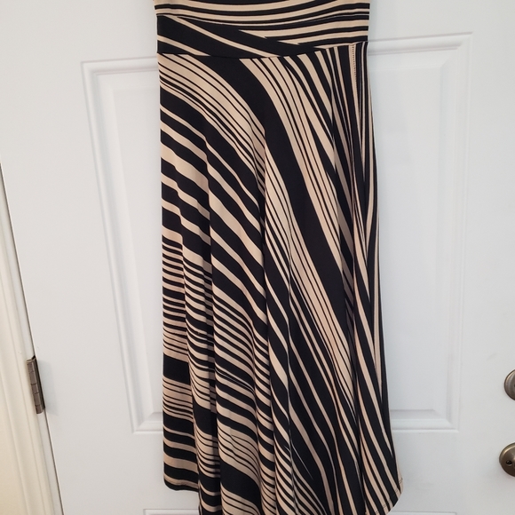 Skirt - Picture 3 of 3